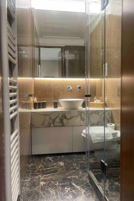 Estia Boutique Apartment Atene Esterno foto