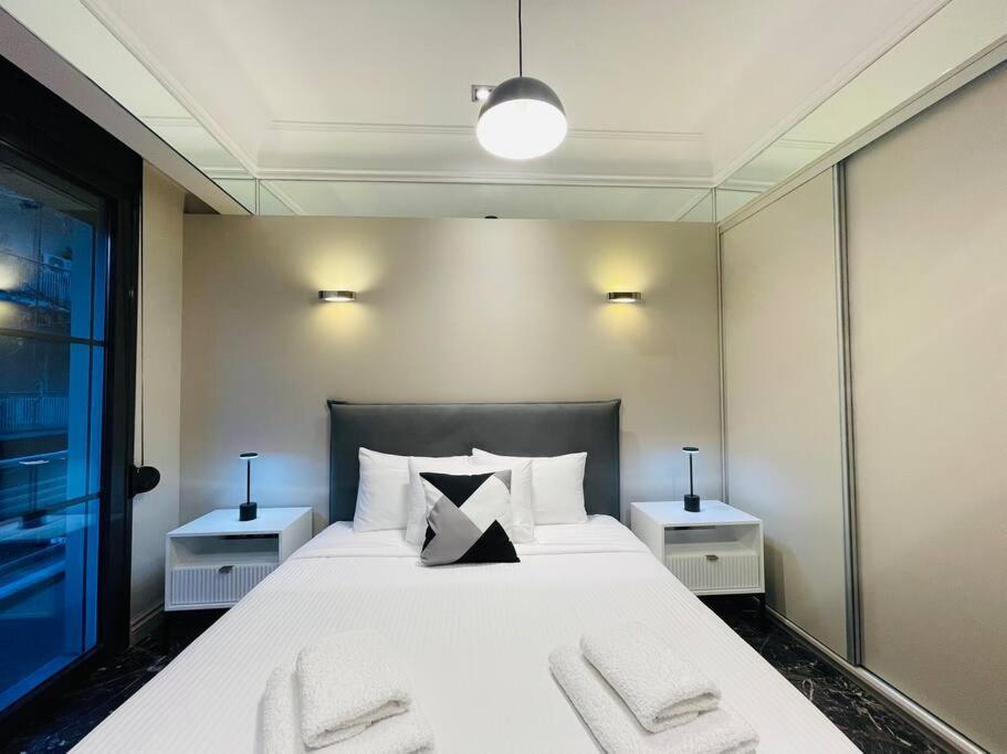 Estia Boutique Apartment Atene Esterno foto